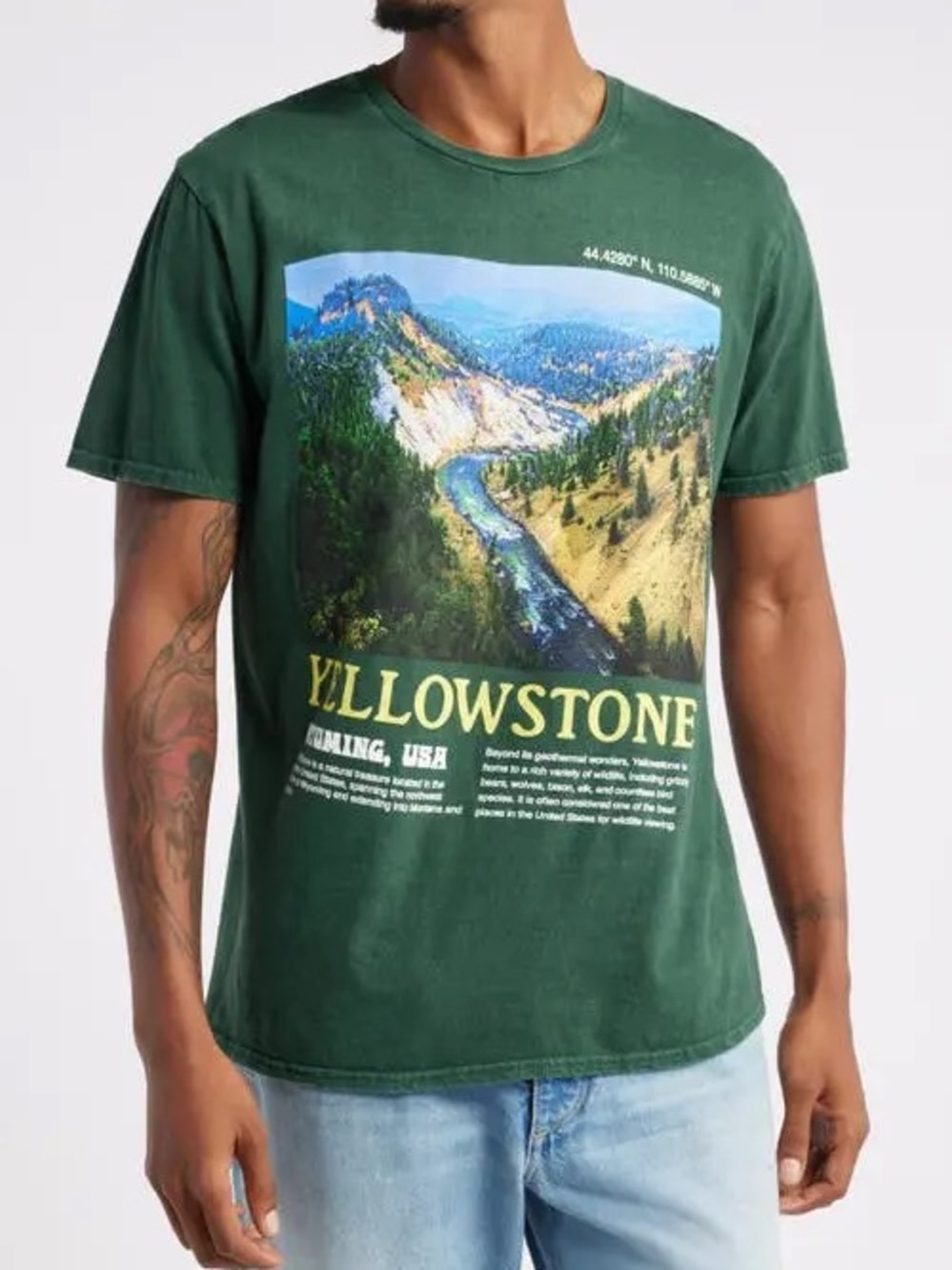 Philcos Yellowstone Graphic Tee Size Small